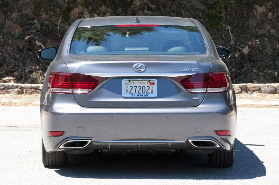  Lexus LS460 2013 года  (фото 21 из 111)